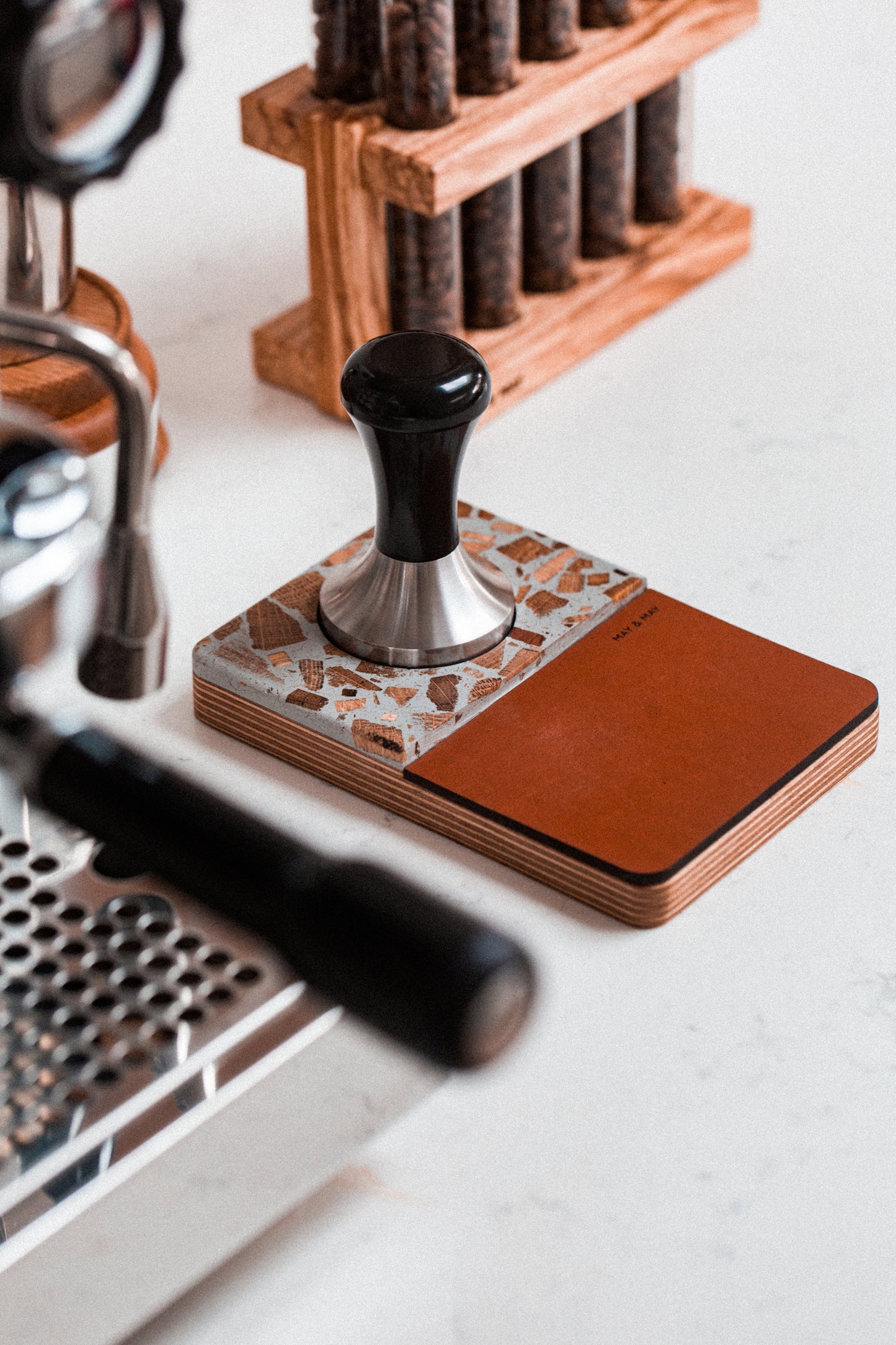 Tamping Station in Slate/Tan Leather