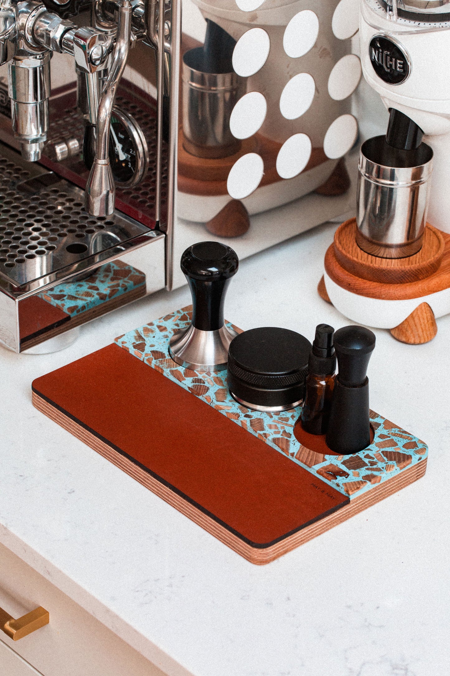 Tamping Station in Azure/Tan Leather