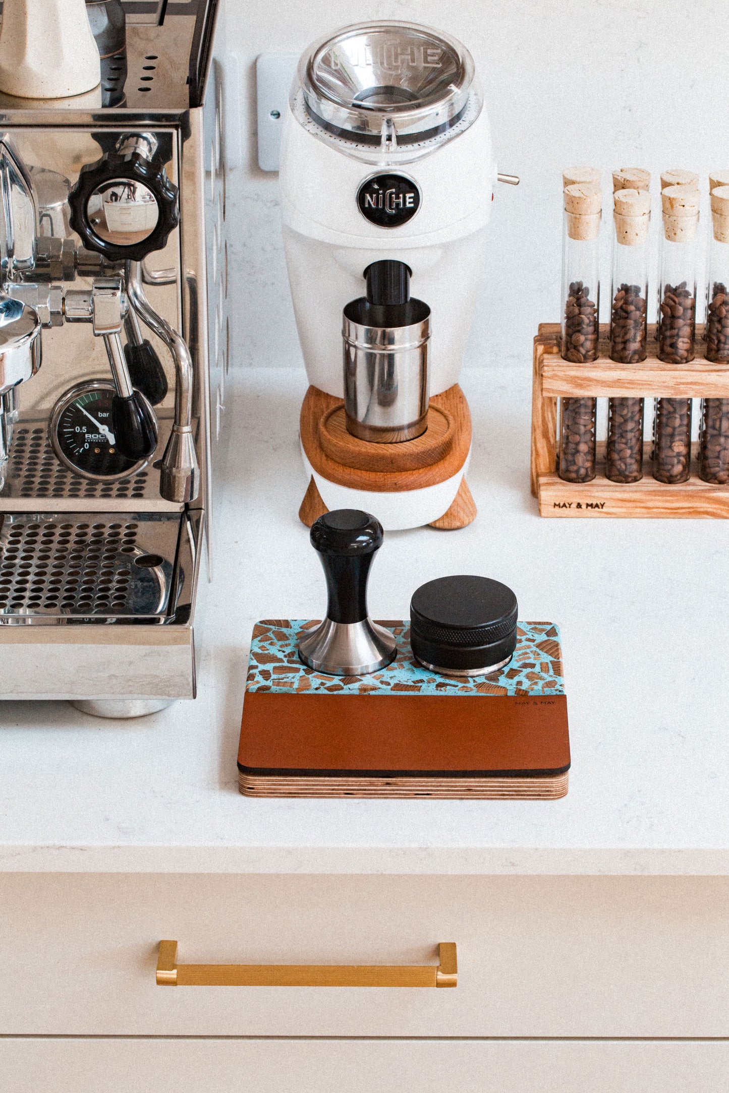 Tamping Station in Azure/Tan Leather