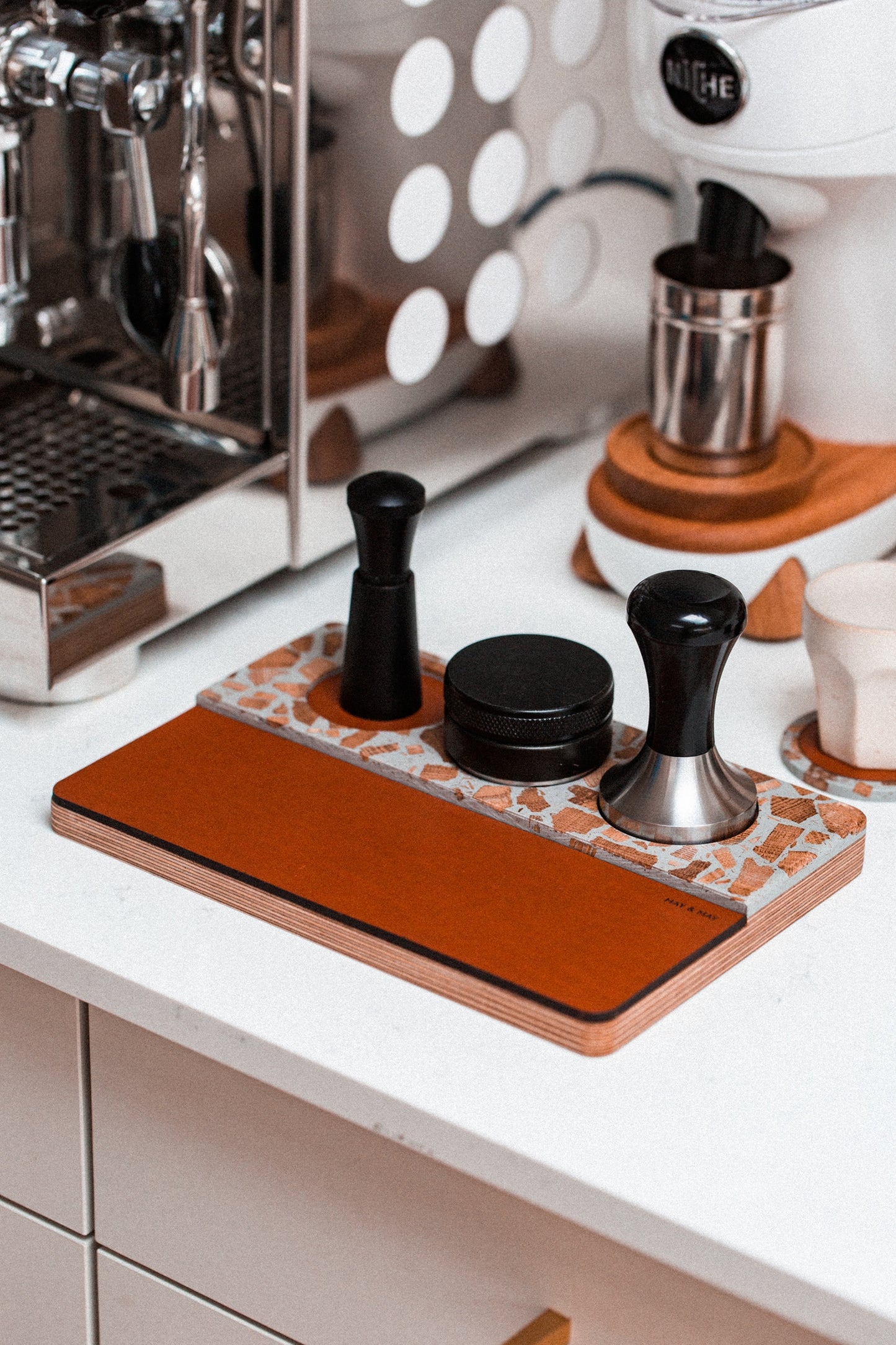 Tamping Station in Slate/Tan Leather