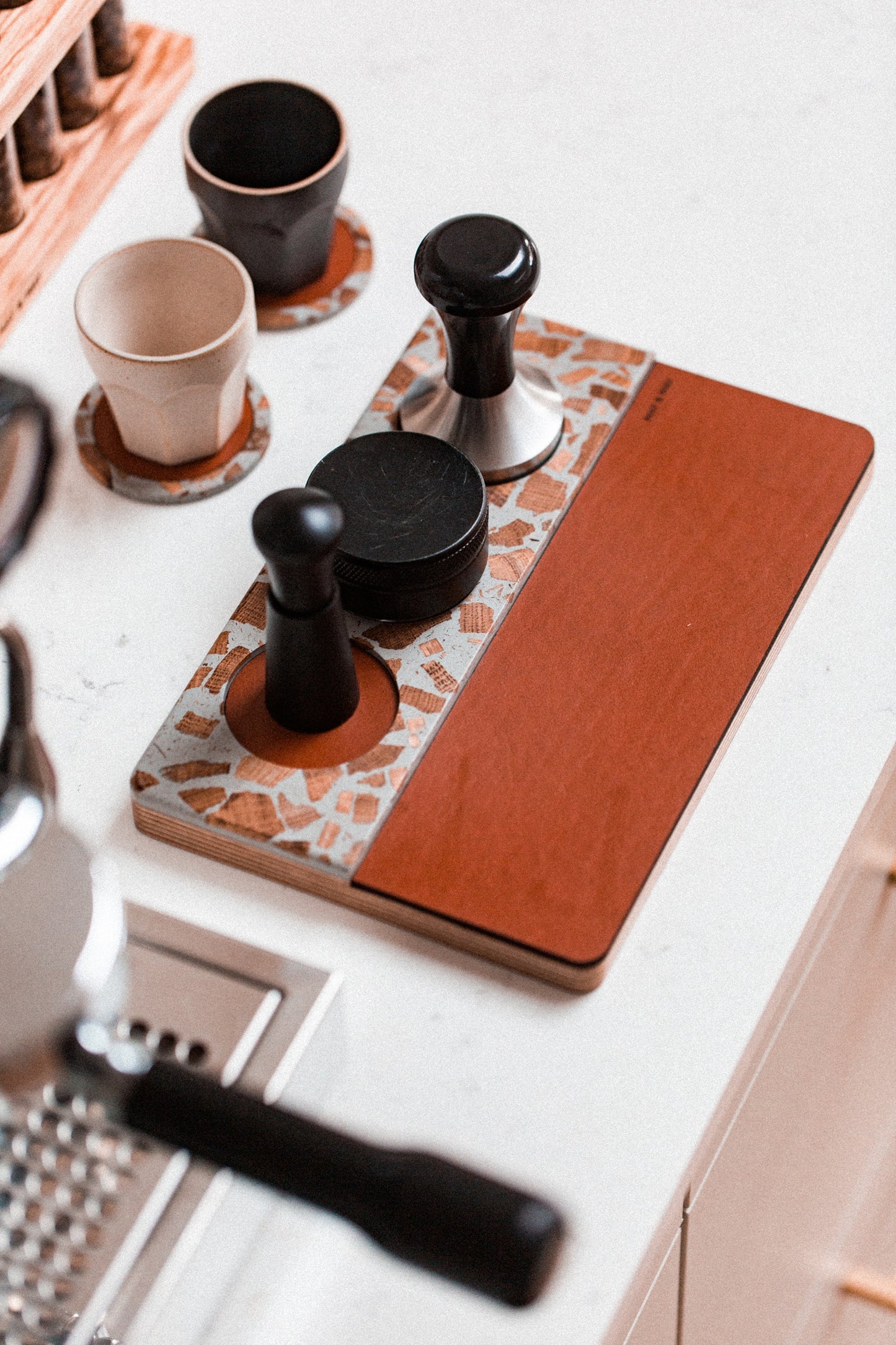 Tamping Station in Slate/Tan Leather