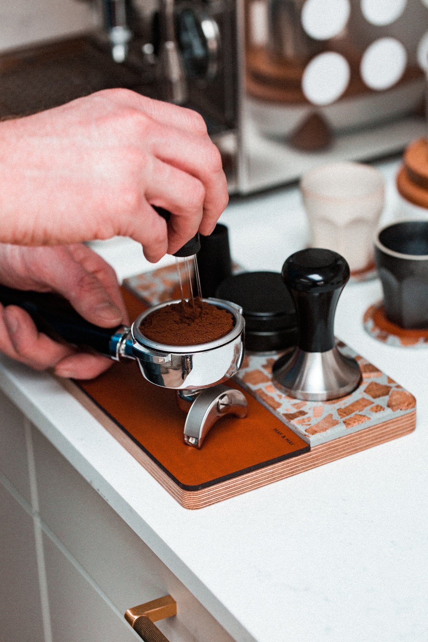 Tamping Station in Slate/Tan Leather