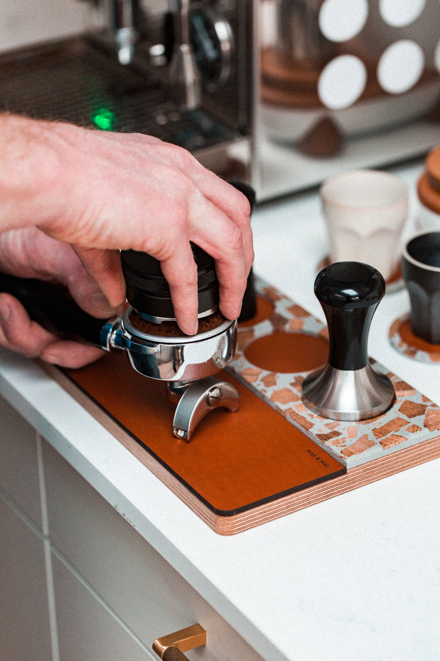 Tamping Station in Slate/Tan Leather