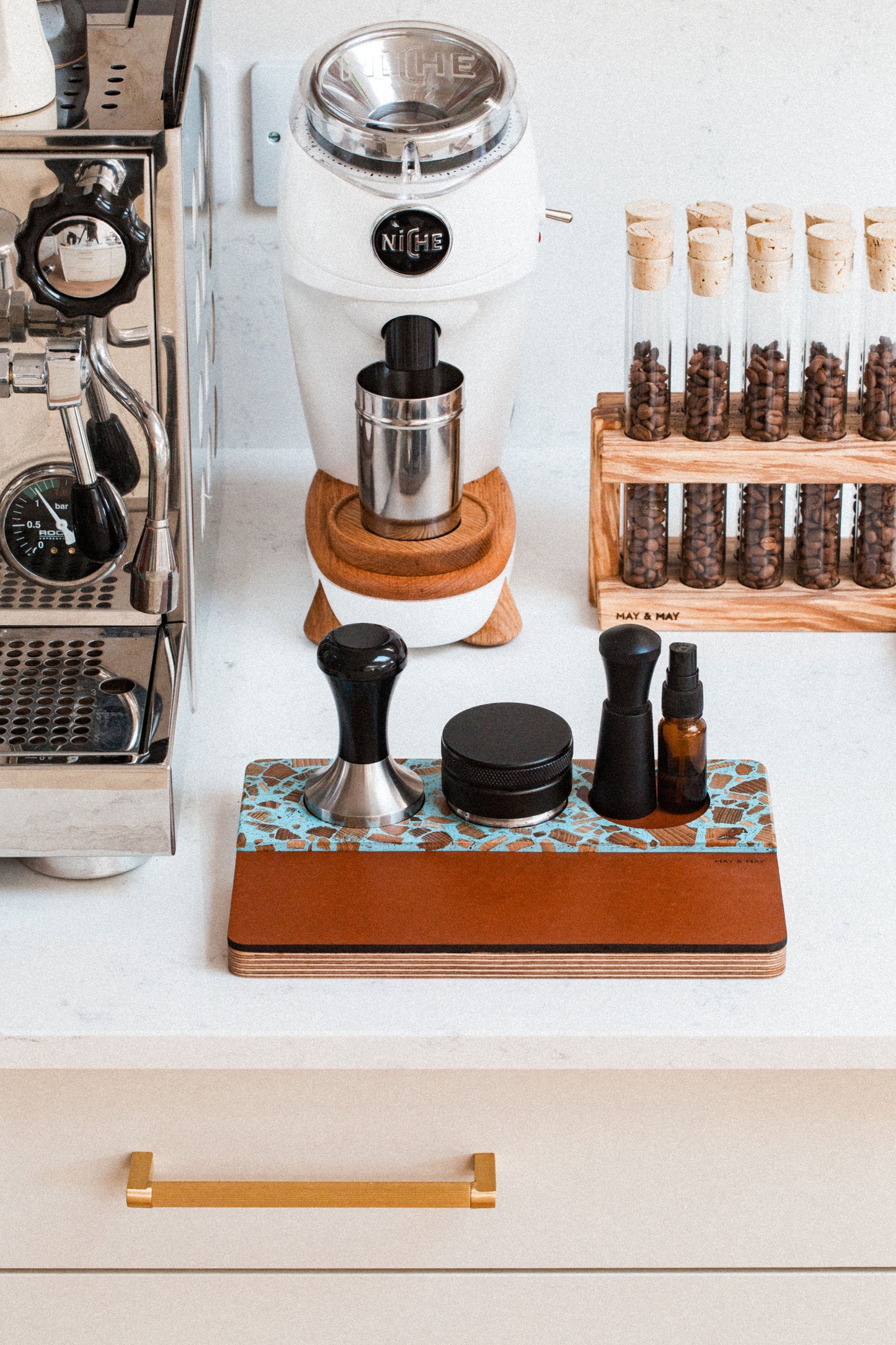 Tamping Station in Azure/Tan Leather